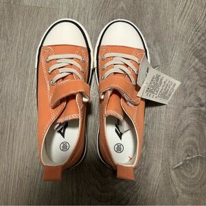 NIB FEIYAO SHOES Orange Canvas Sneakers Kids Shoe Size 200mm (EU Size 32.5)